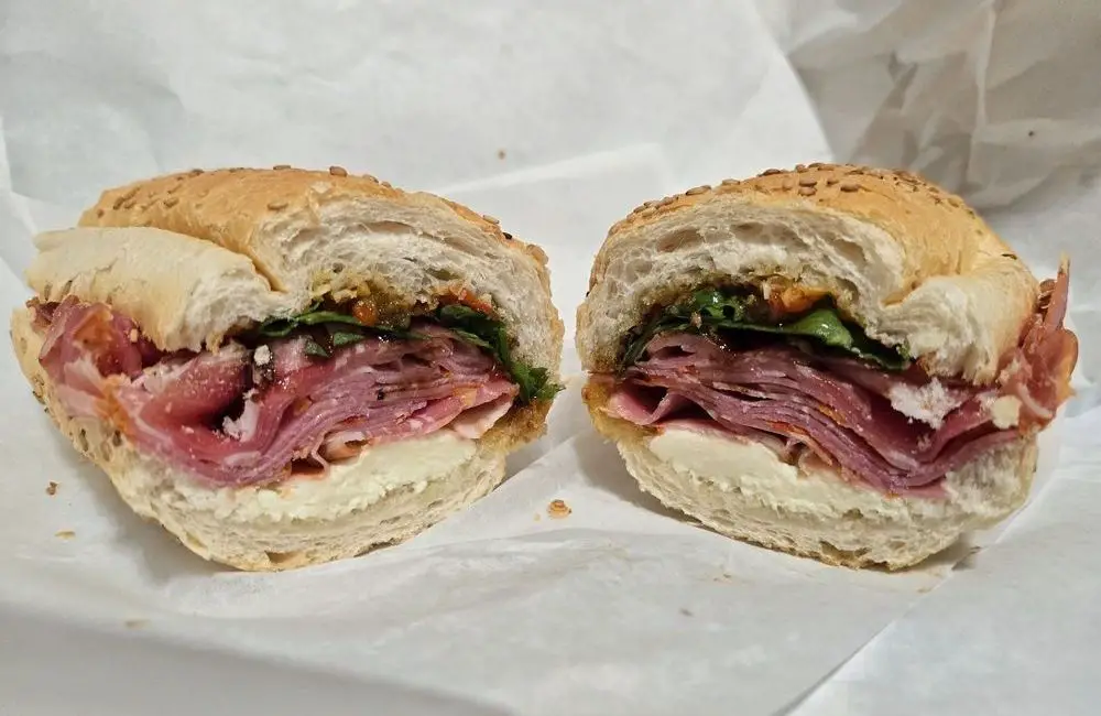 BLUES CITY DELI