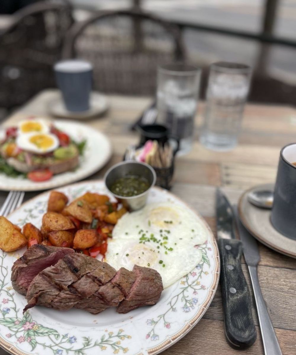 MATT AND TONY'S ALL DAY KITCHEN BAR