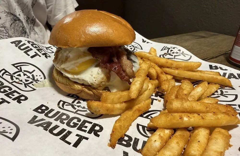 BURGER VAULT