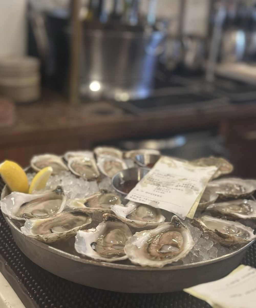167 RAW OYSTER BAR