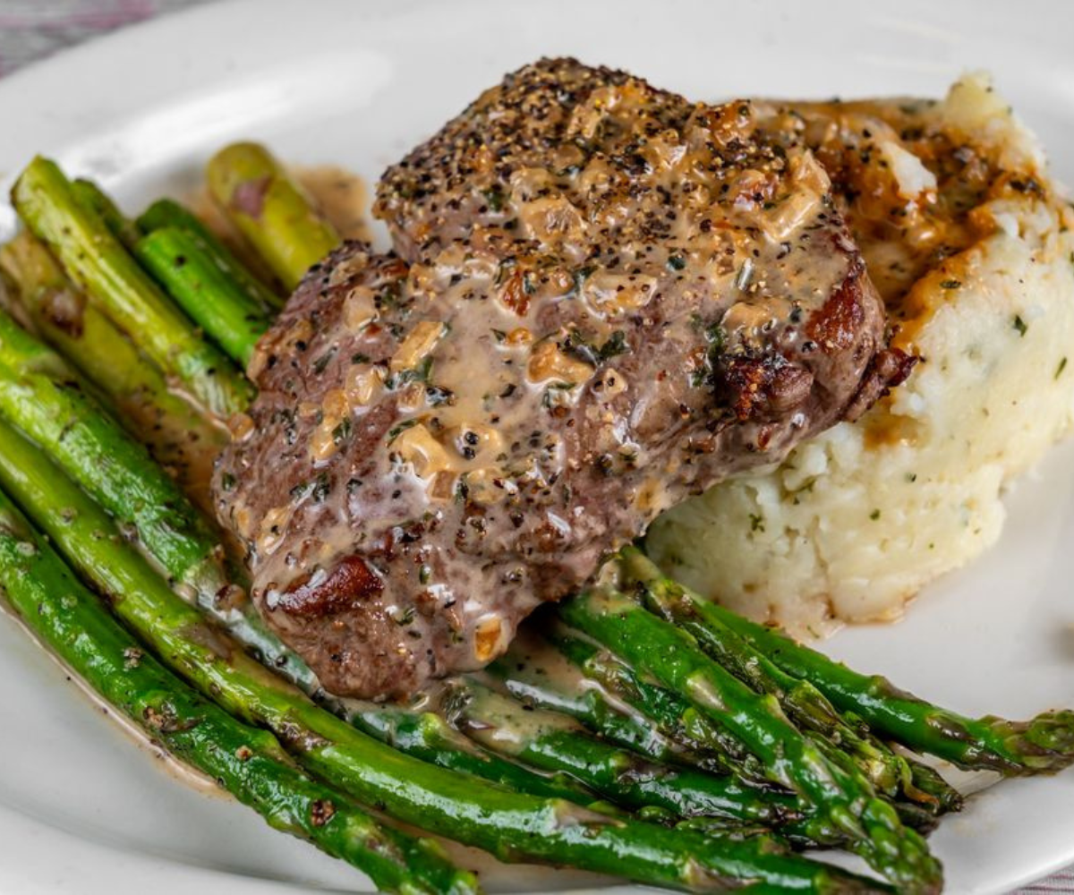 Fresh Filet au Poivre