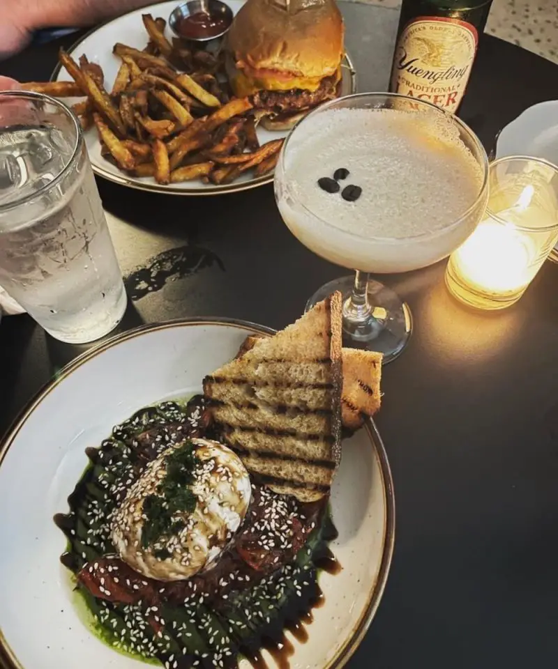 BEDFORD FALLS - CHARLESTON