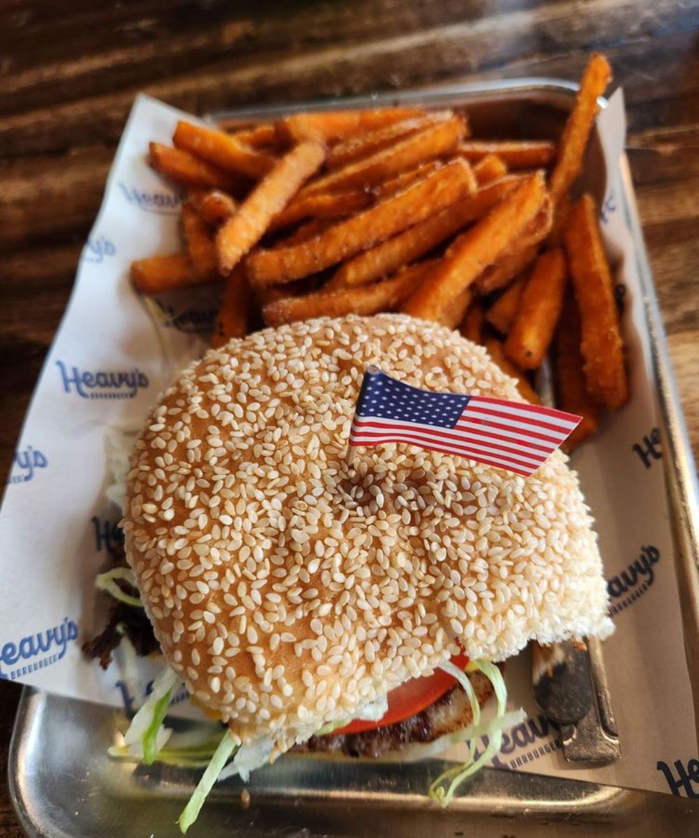 HEAVY’S BARBURGER