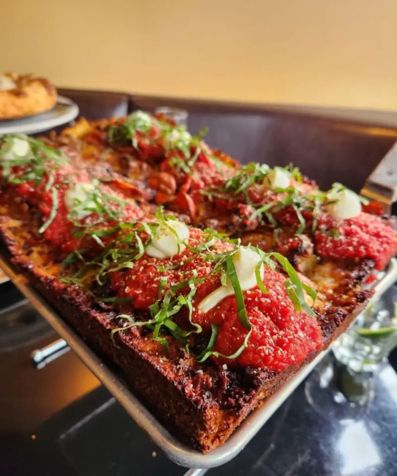 TONY'S PIZZA NAPOLETANA