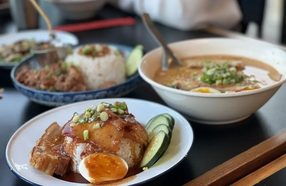 KHAO MOO DANG