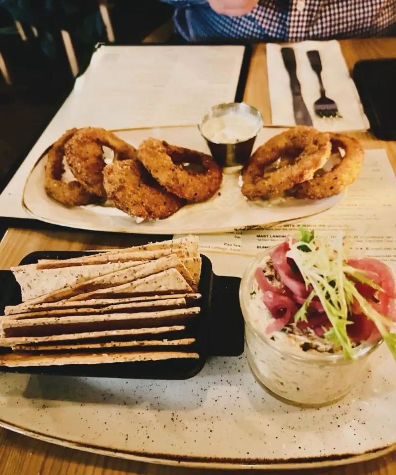 THE FARMHOUSE TAP & GRILL