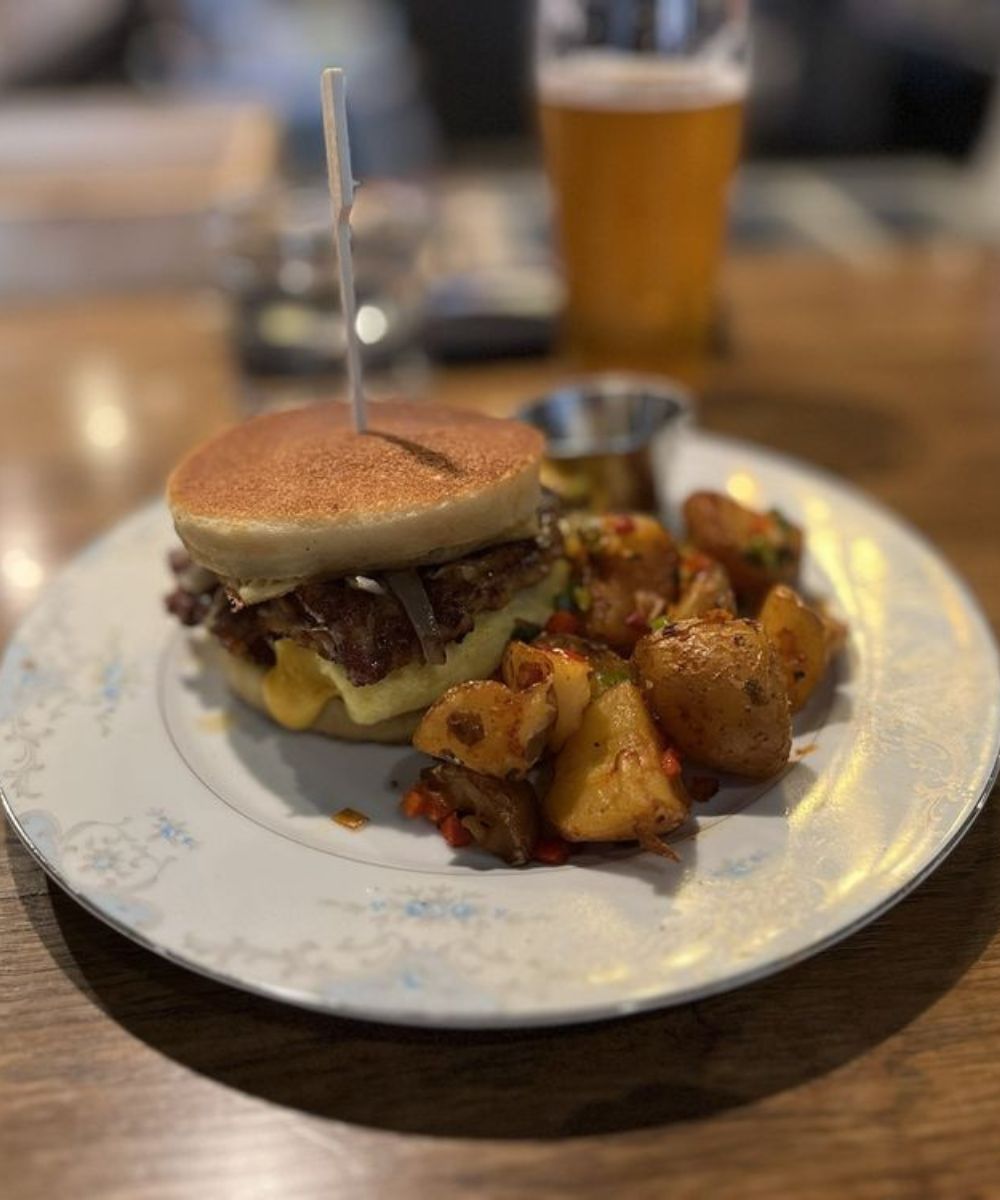 MATT AND TONY'S ALL DAY KITCHEN BAR