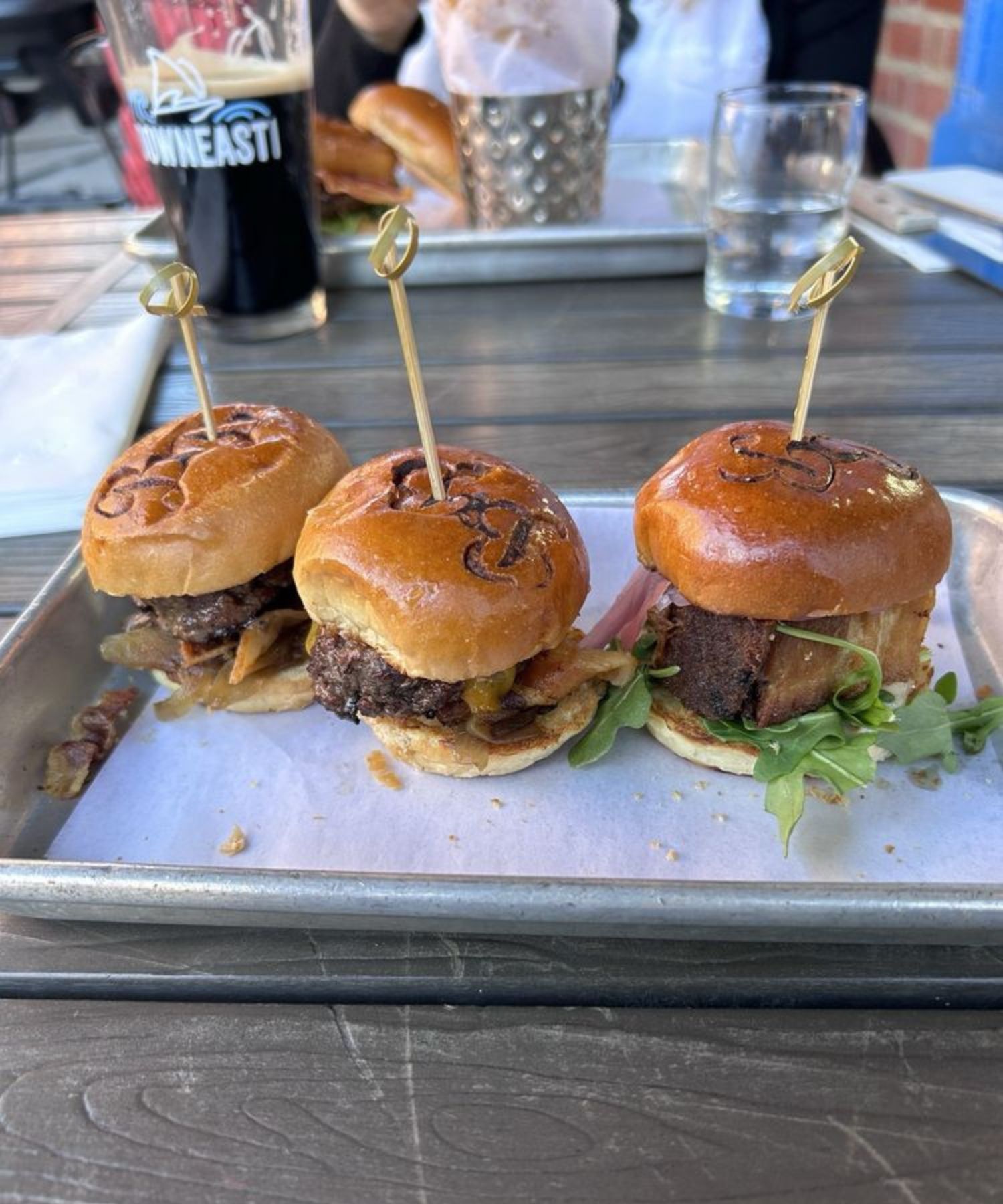 BROOKLYN BURGERS & BEER