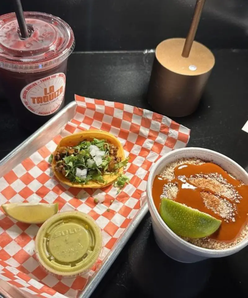 LA TAQUIZA STREET TACOS