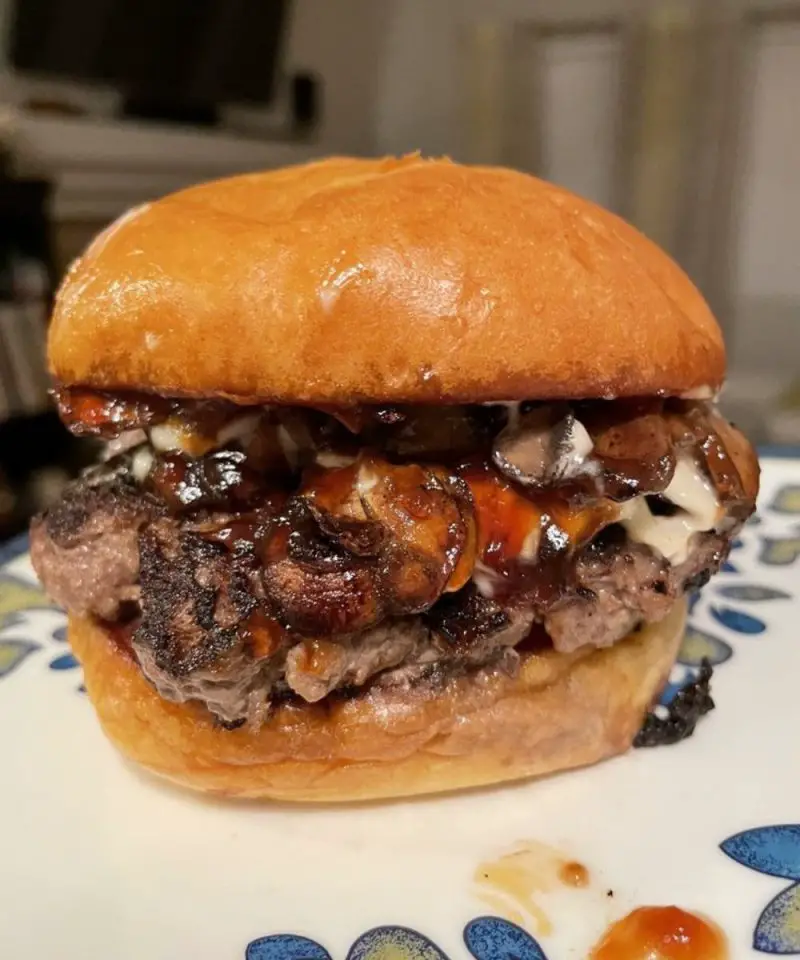 FUKUBURGER CHINATOWN