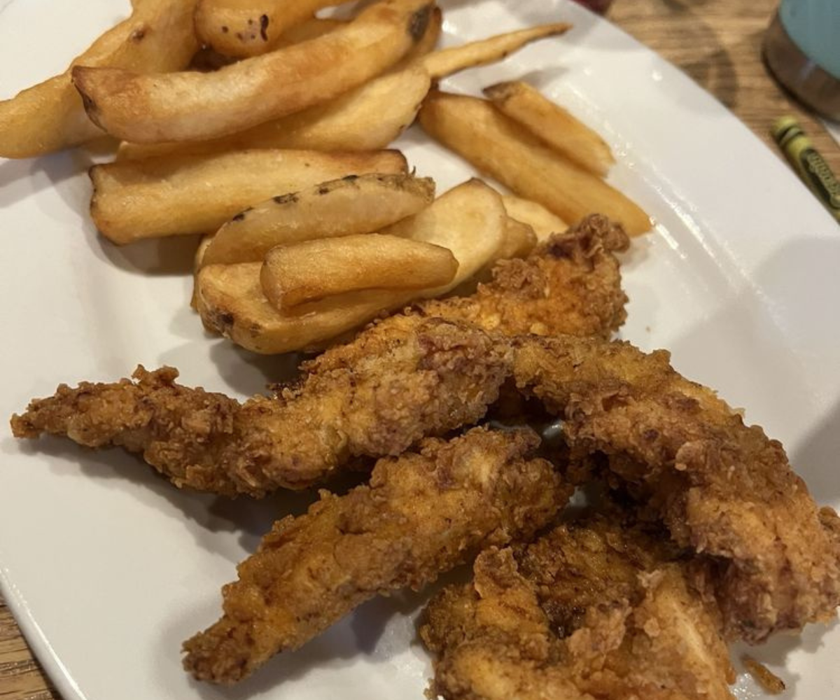 Chicken tenders with fries
