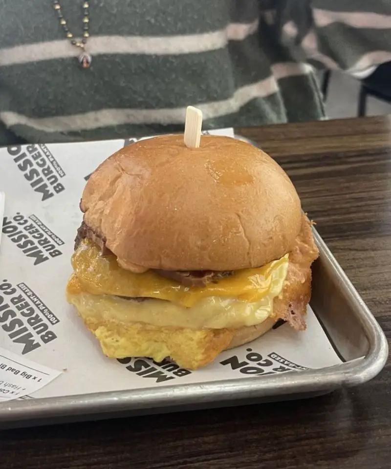 MISSION BURGER