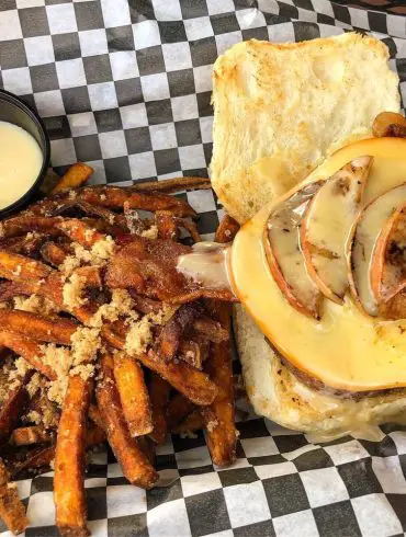 APPLEWOOD SMOKE BURGER