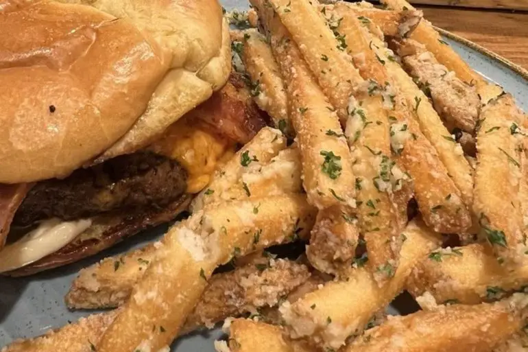 Burger at Tap and Pour located in Warner Robins, GA.