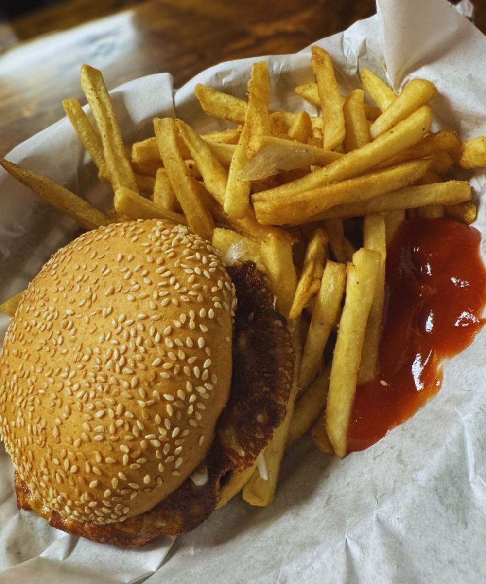 Photos for Tommy's Burger Stop in Anchorage, AK