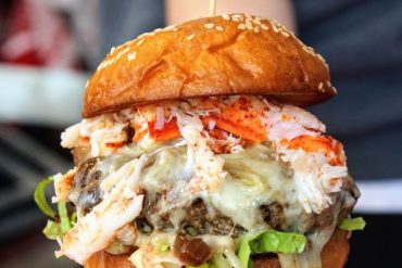 THE HIGHROLLER LOBSTER