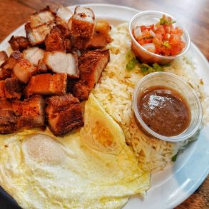 LUDI'S RESTAURANT & LOUNGE