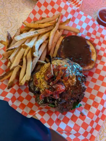 M&O STATION GRILL+COCKTAILS