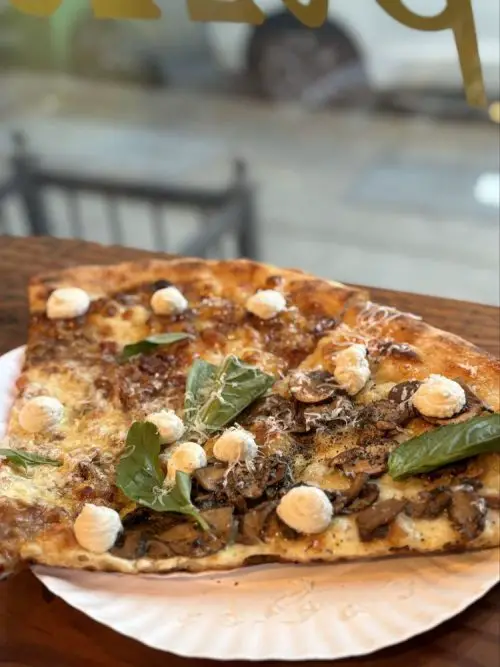 L’INDUSTRIE PIZZERIA