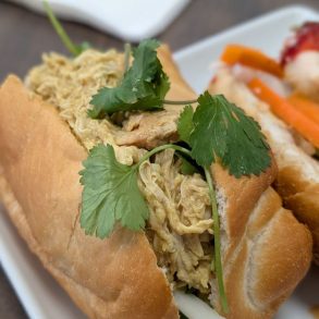 GOLDEN BANH MI