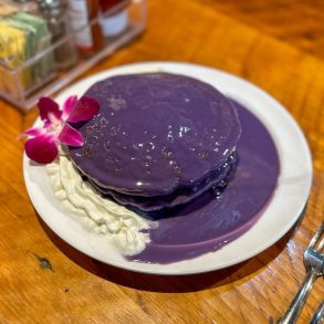 LUDI'S RESTAURANT & LOUNGE