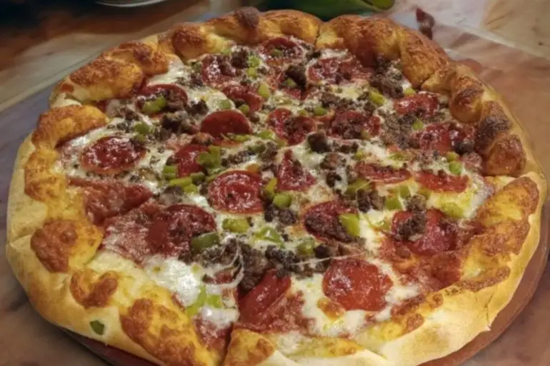 Pizza at Pizza by the Pound located in Paducah, KY.