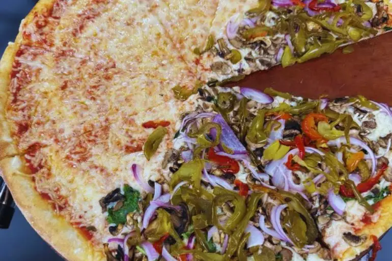 Photos for Lucino's Pizza in Las vegas