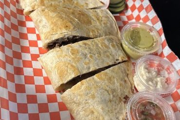 LA TAQUIZA STREET TACOS