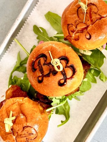 BROOKLYN BURGERS & BEER