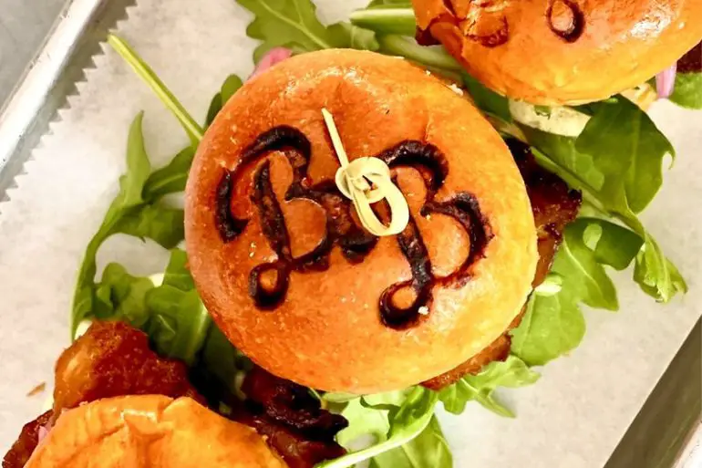 BROOKLYN BURGERS & BEER