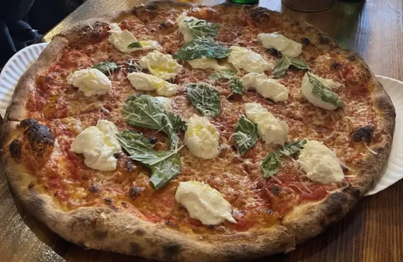 Burrata pizza