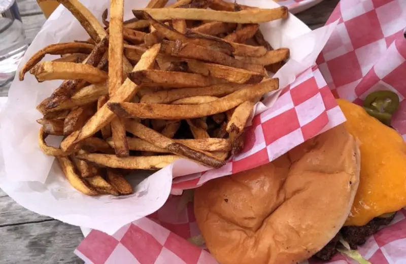 Macho Flaming Jalapeno Cheddar Burger