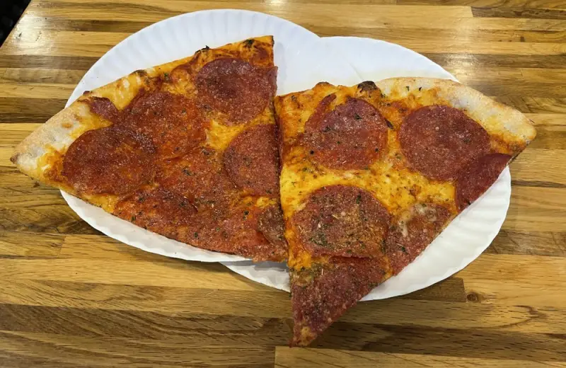pepperoni pizza