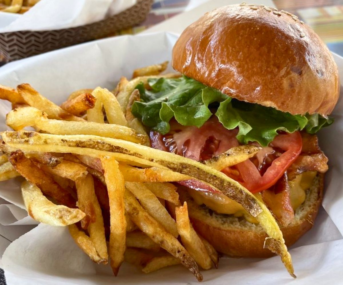 Bacon Cheeseburger at The Burger Place in Melbourne, Florida
