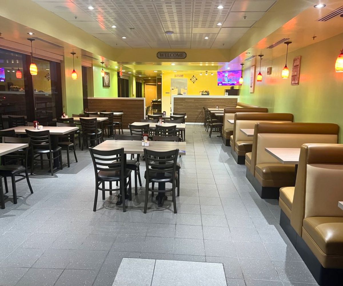 interior of Country Griddle in Goodyear, AZ