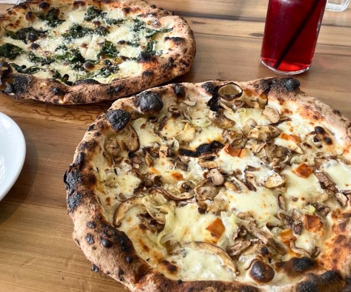 pizzas at Artie's in Maplewood, New Jersey