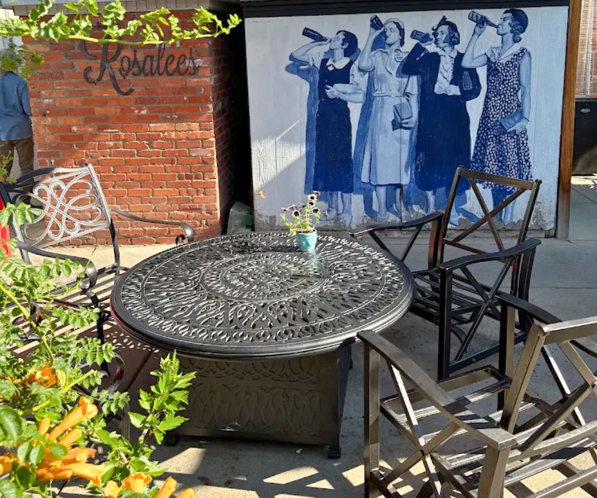 Patio at Rosalee's Pizzeria in Longmont, CO
