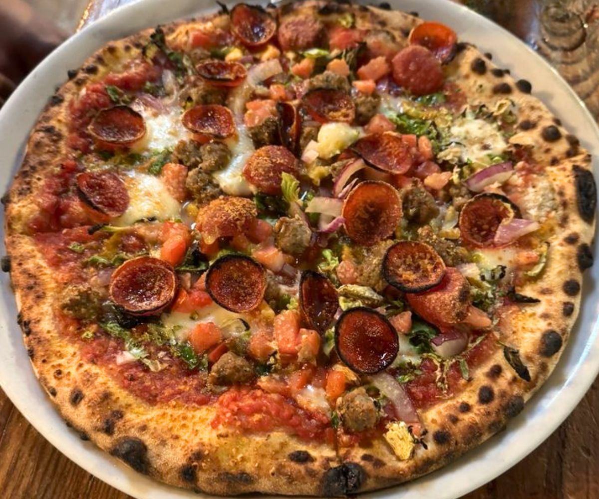 Supremo Pizza at Il Lazzarone in St. Joseph, MO