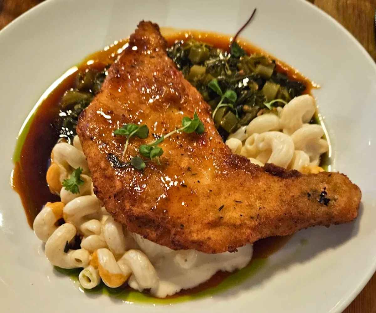 Fried Chicken at 1010 Bridge Restaurant in Charleston, West Virginia