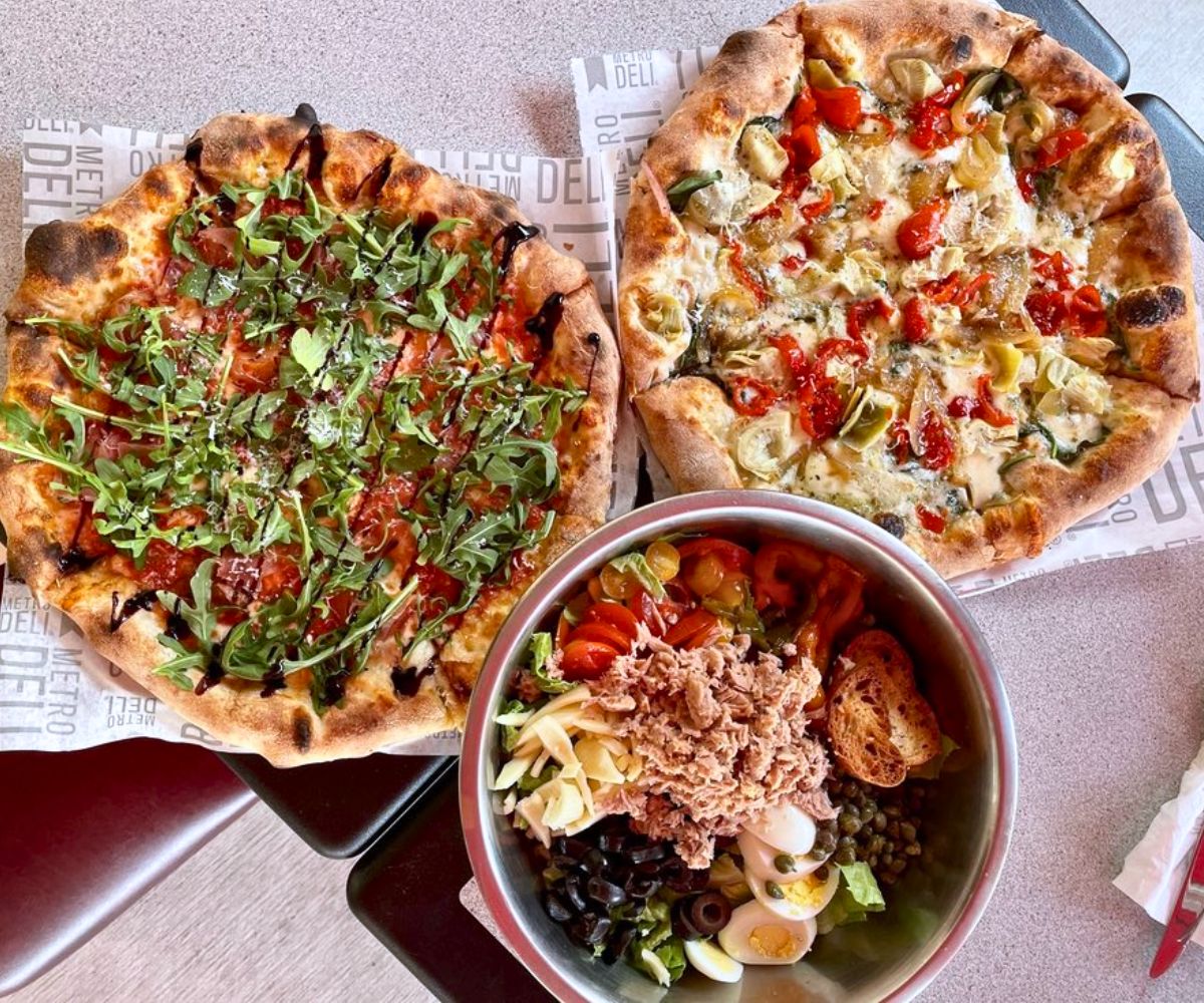 pizzas at La Pizzeria Metro in Wilmington, DE