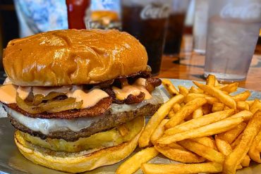 El Yunque Burger at Chefs on the Run in Homestead, Florida