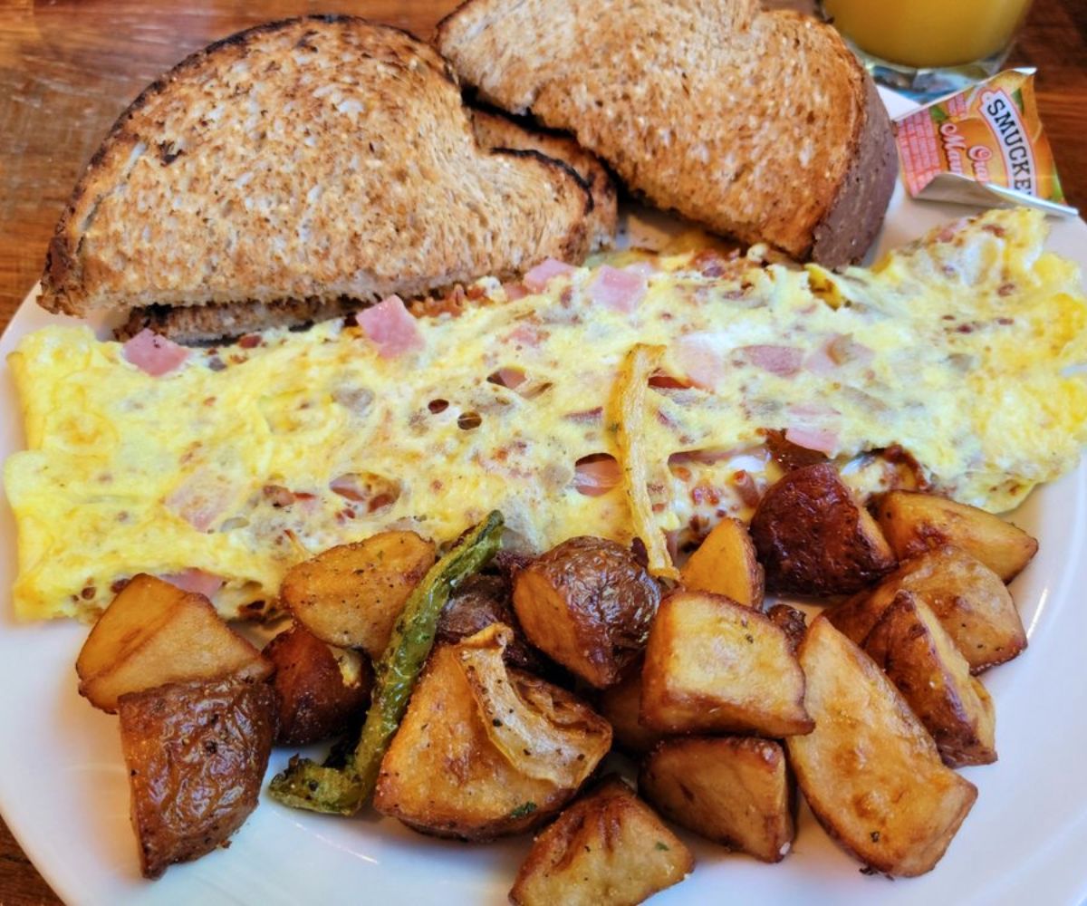 Hog Heaven Omelet at The Breakfast Club in Manchester, NH