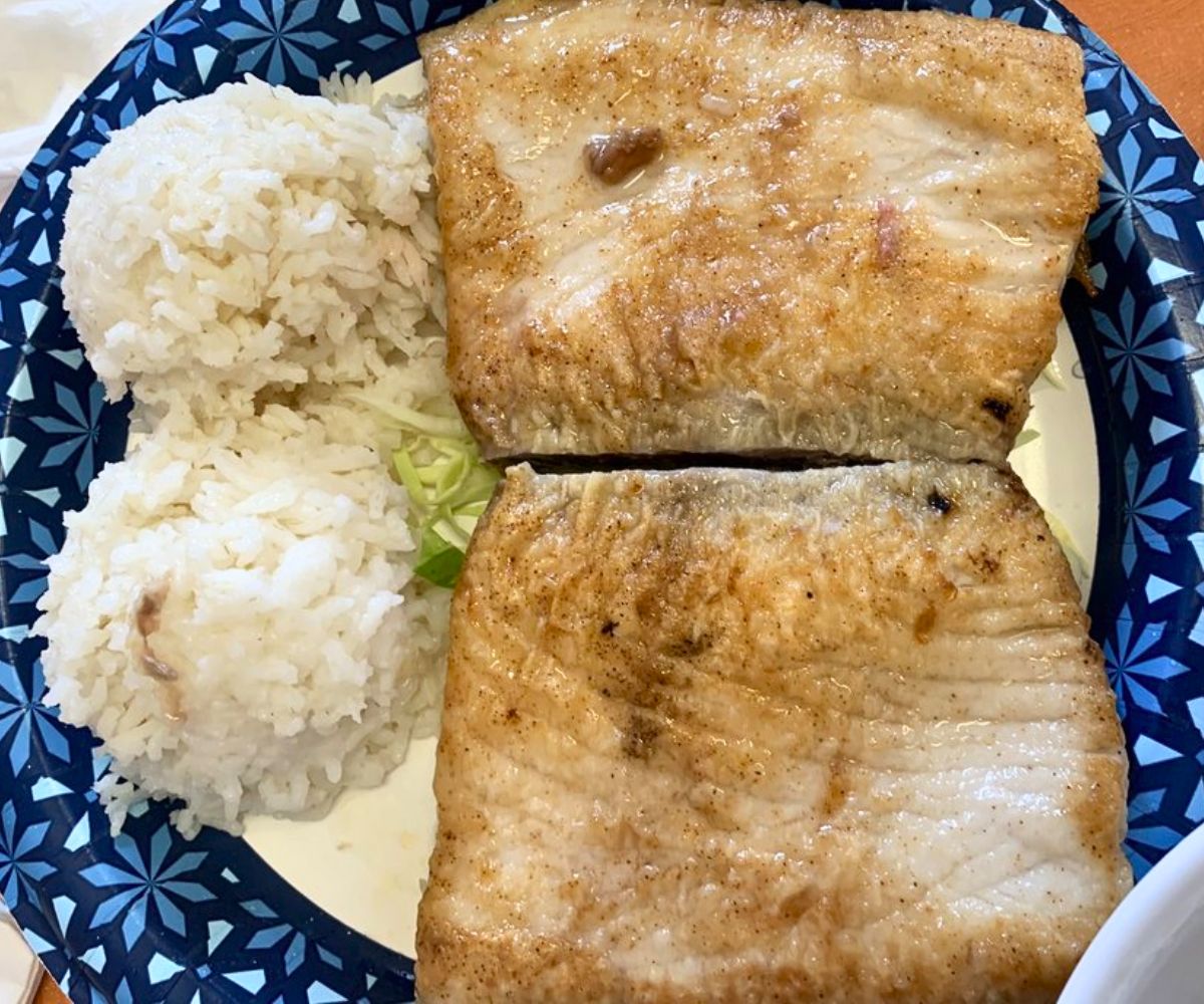 Mahi Mahi at Ray's Café in Honolulu, Hawaii