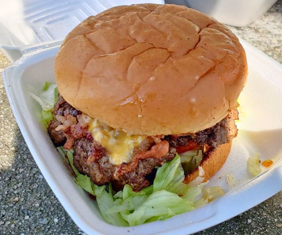 Bacon Cheeseburger at Matt's Burgers in Summerville, South Carolina