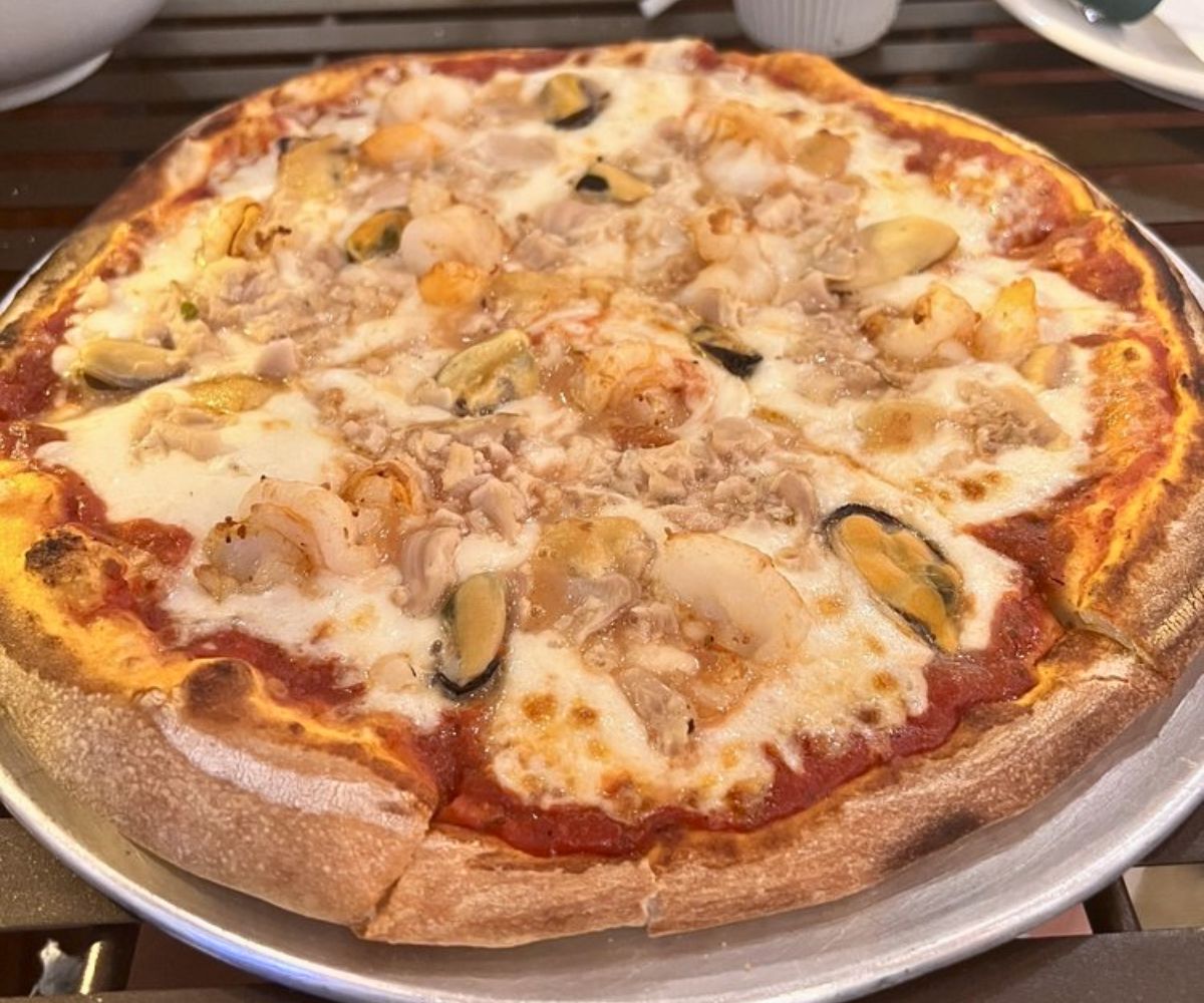 Seafood Pizza at Trattoria Napoli in Union City, New Jersey