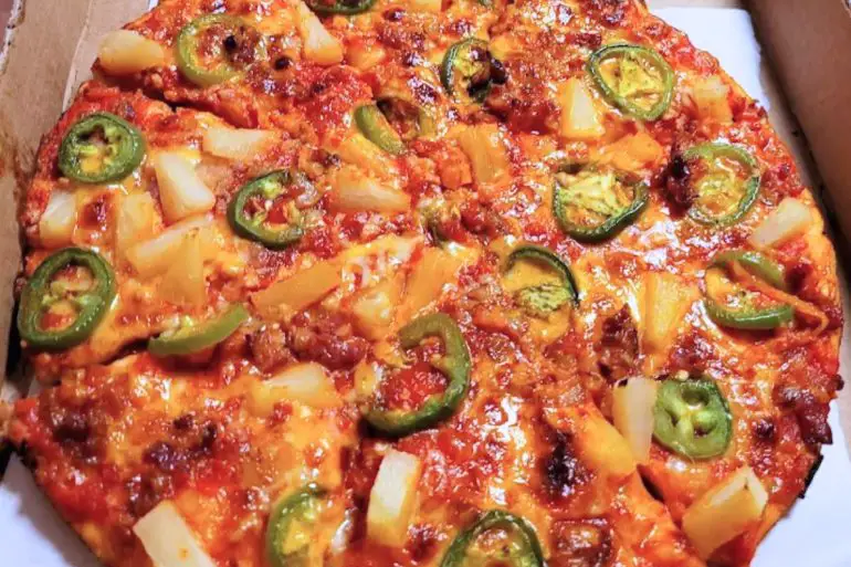 Angry Hawaiian Pizza at Grainsley's Kitchen + Drinks in Warwick, RI