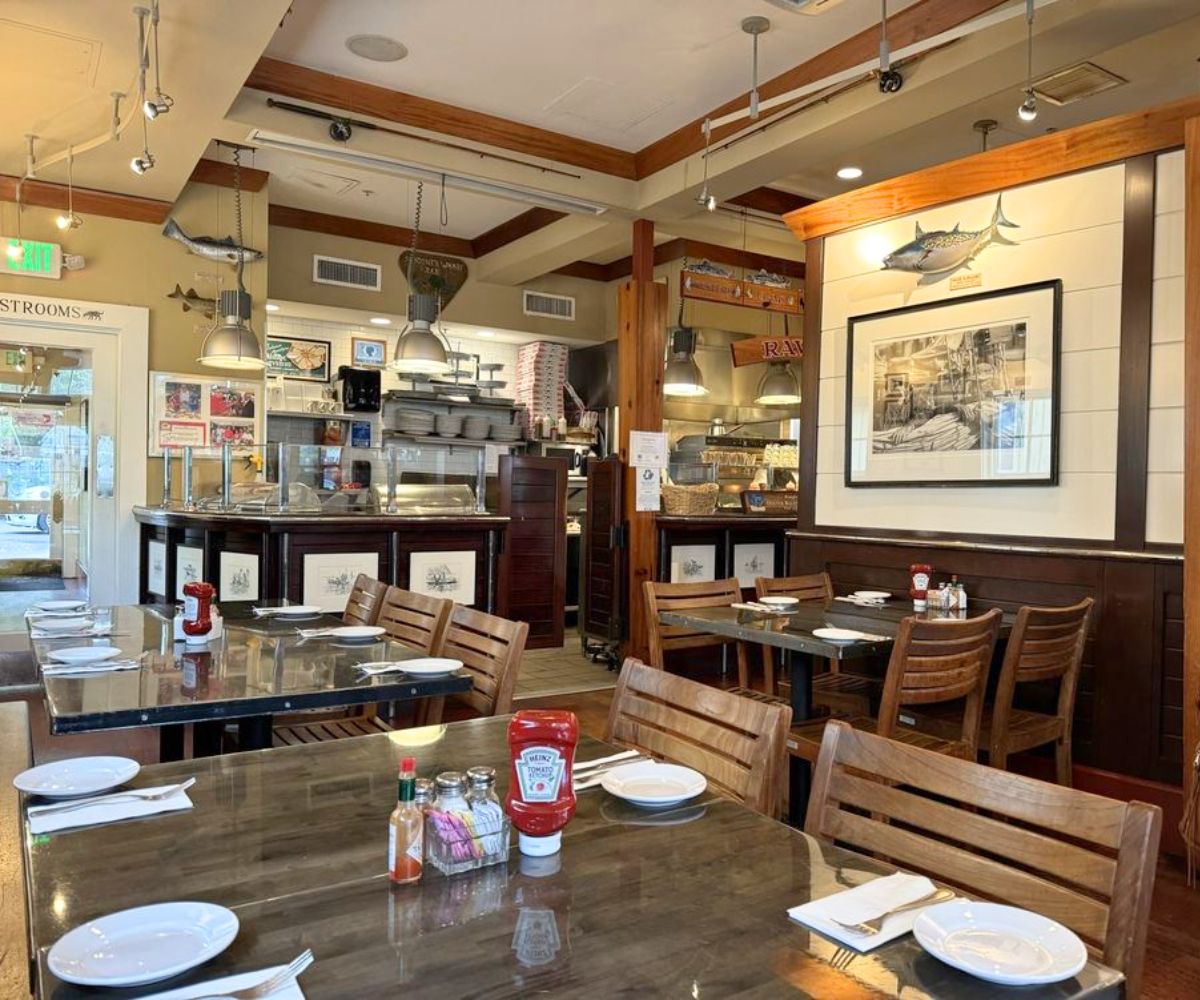 interior of Boatyard Bar & Grill in Annapolis, MD