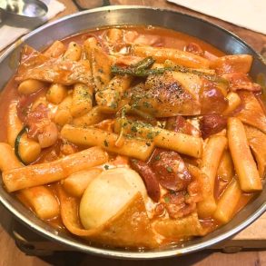 rose tteokbokki at 1st Street Pocha in Beaverton, Oregon