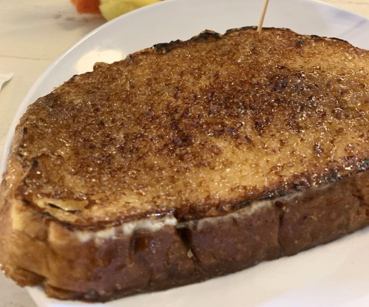Vanilla Custard Crème Brûlée French Toast at Word of Mouth in Salem, Oregon
