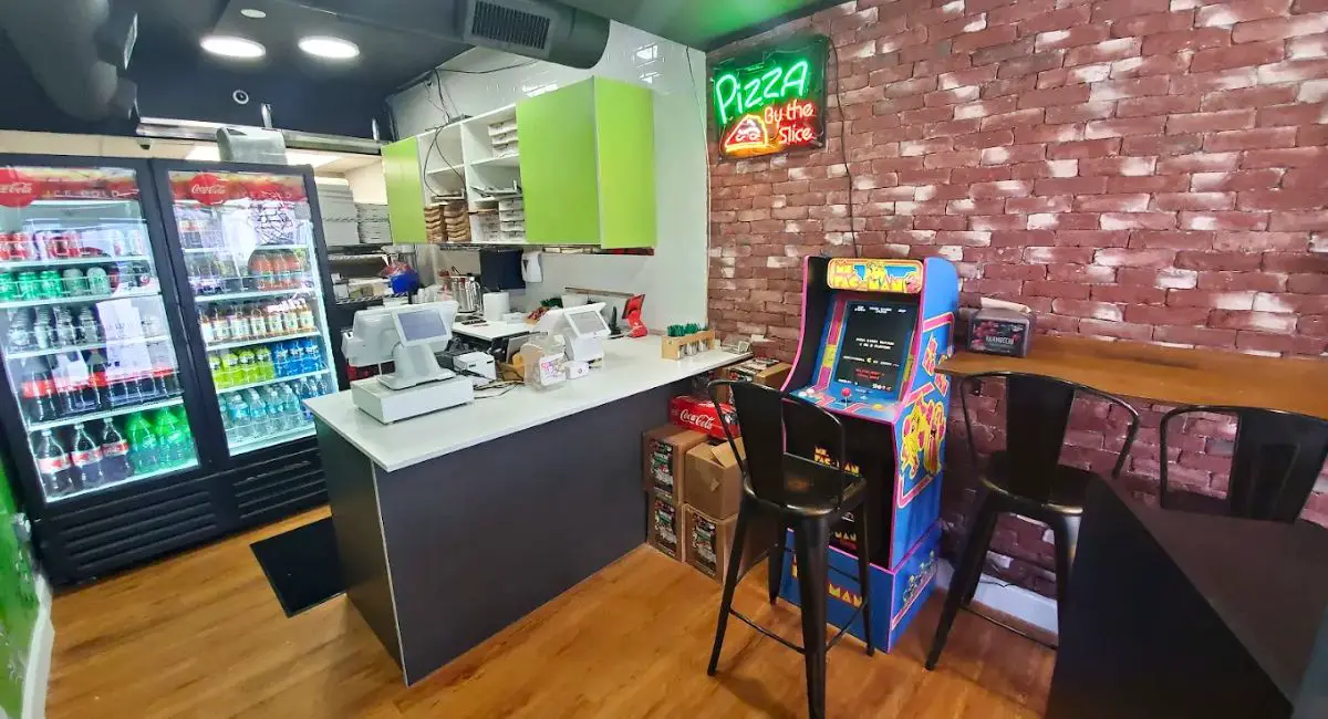 interior of Vannucchi Brothers Pizza in Hollywood, Florida